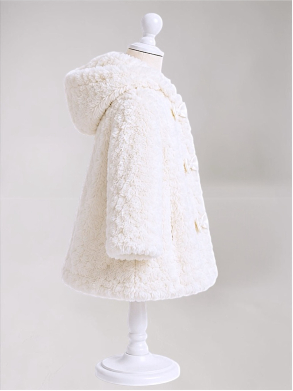 Widgeon 3-Bow A-Line Faux Fur Coat – Size 12M - Picture 8 of 12